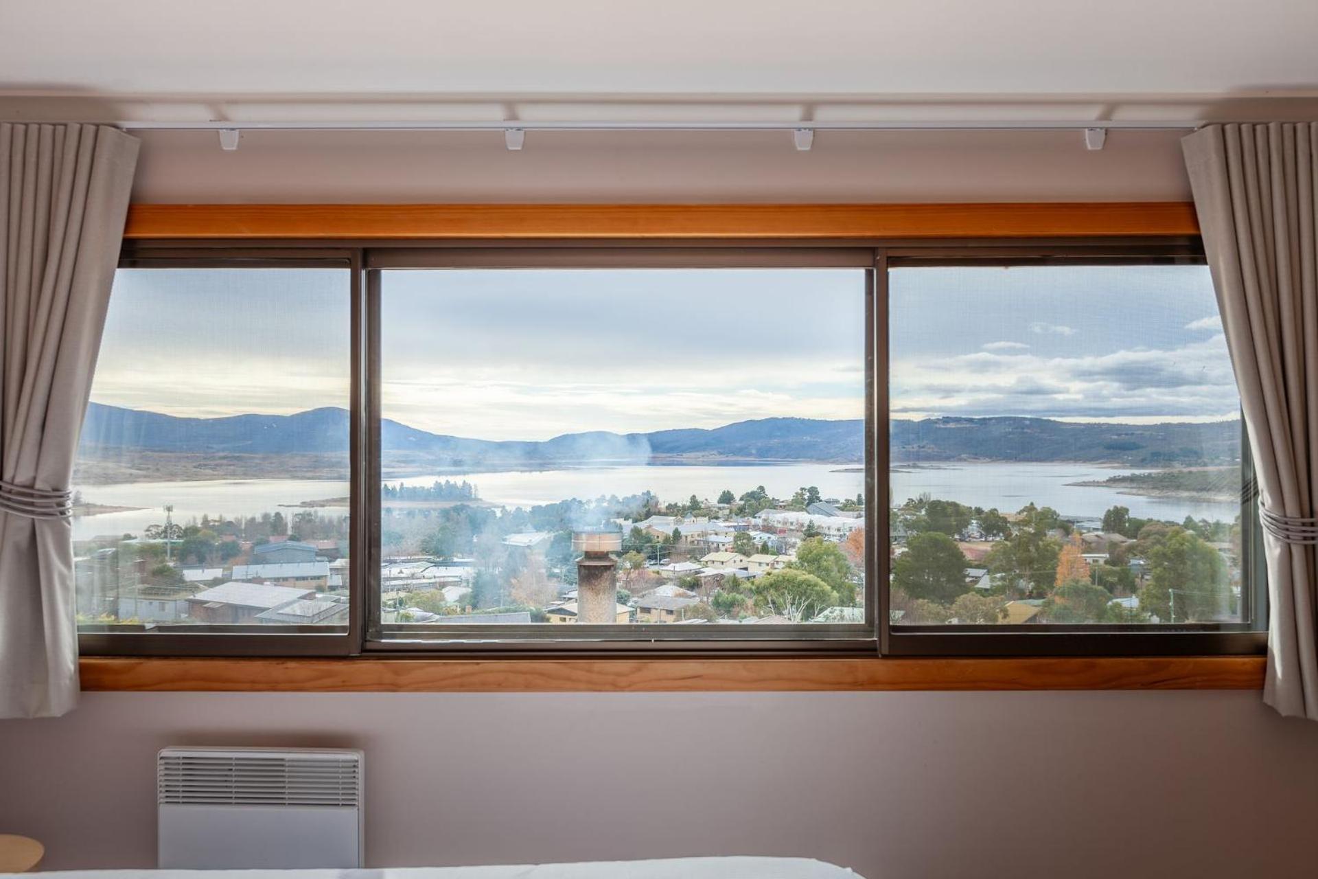 Appartamento Bellview One - Jindabyne Holiday Townhouse Esterno foto